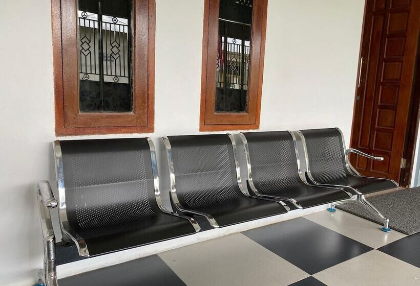 Panzió Khalisa Home Syariah Pontianak