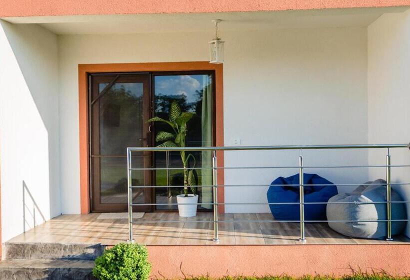 بنسيون Wait`n Sea House