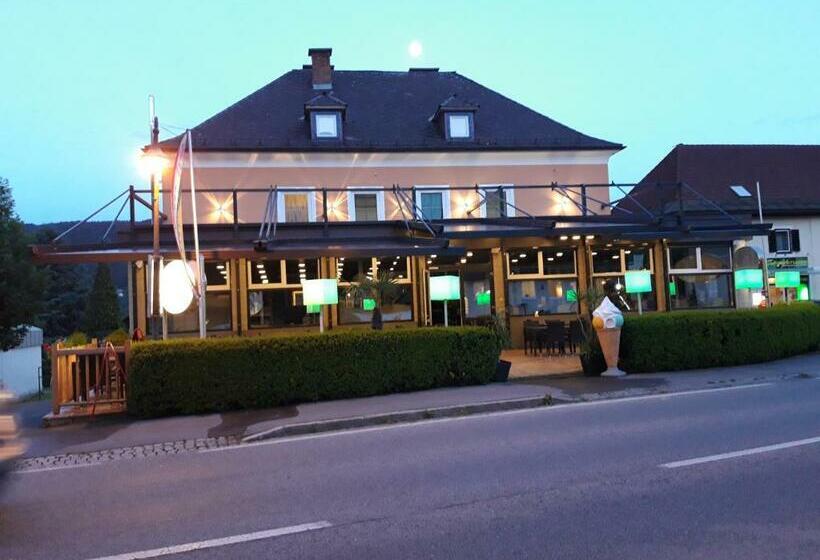 Santa Lucia Apartments