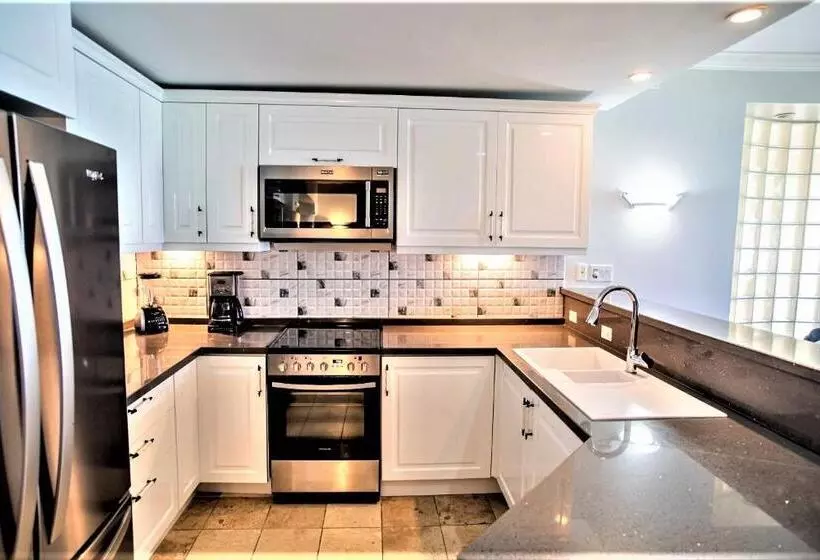 Villa Renaissance Unit 205 Grace Bay Beach