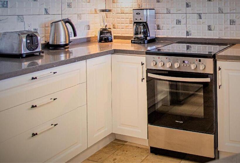 Villa Renaissance Unit 205 Grace Bay Beach