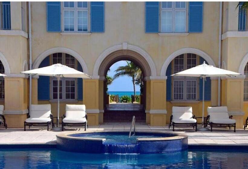 Villa Renaissance Unit 205 Grace Bay Beach