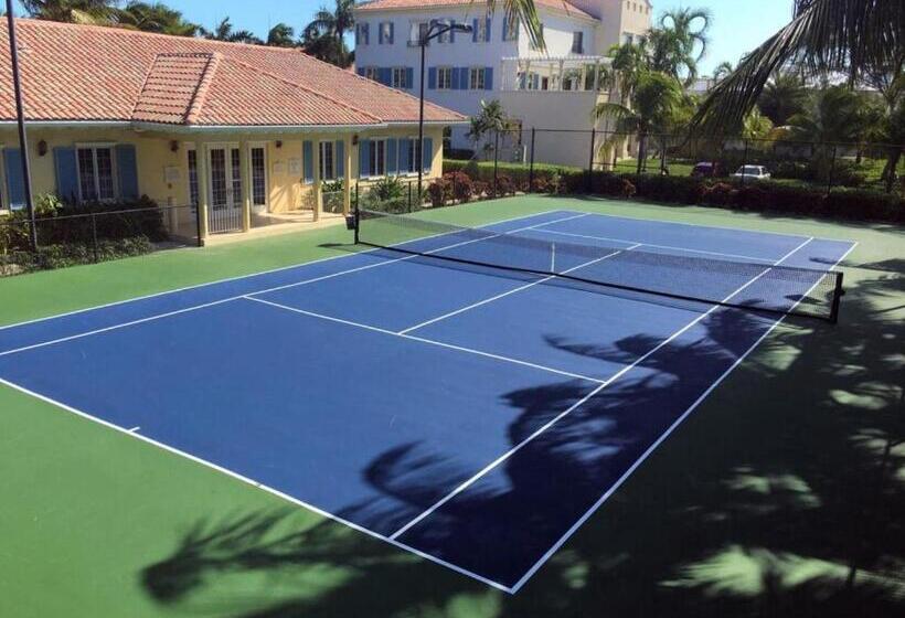 Villa Renaissance Unit 205 Grace Bay Beach