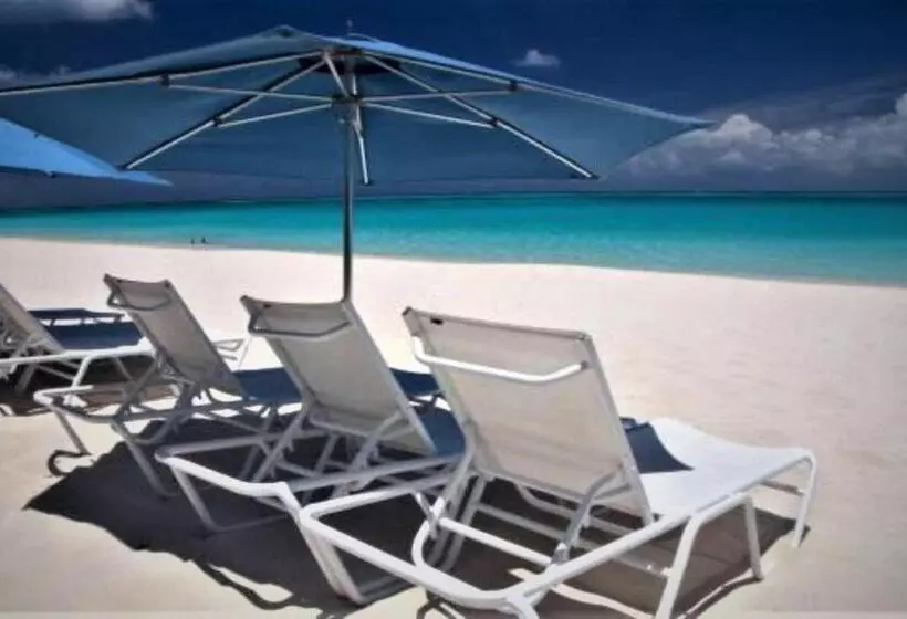 Villa Renaissance Unit 205 Grace Bay Beach