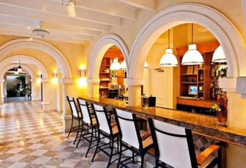 Villa Renaissance Unit 205 Grace Bay Beach