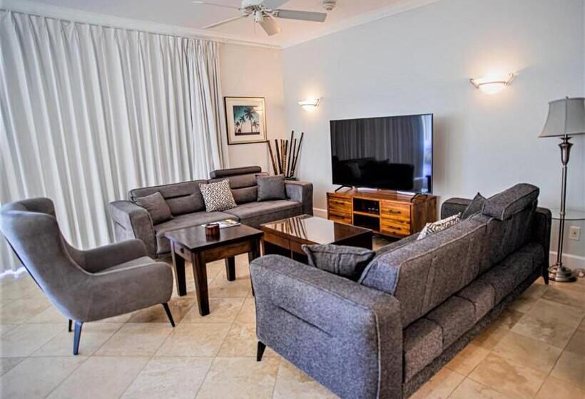 Villa Renaissance Unit 205 Grace Bay Beach