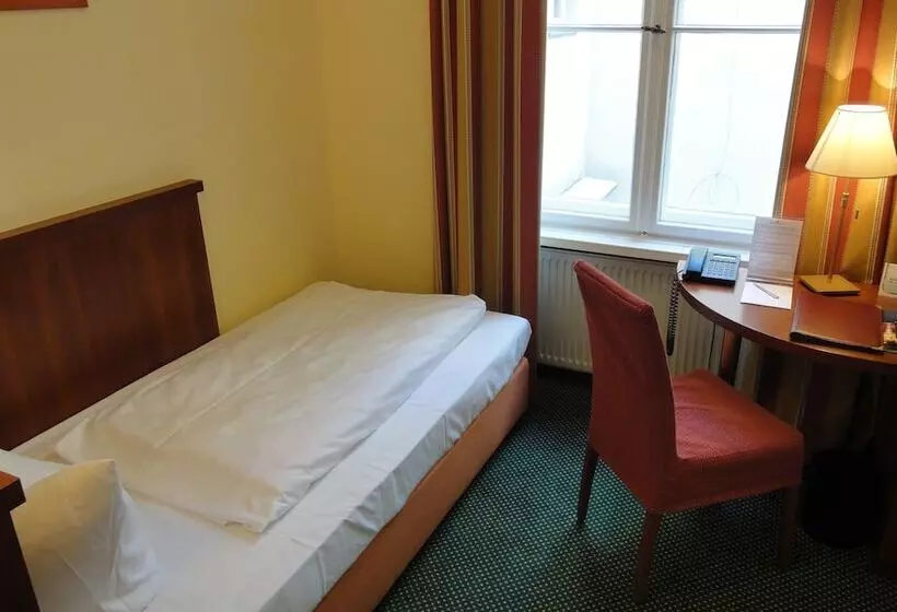 فندق Am Luisenplatz