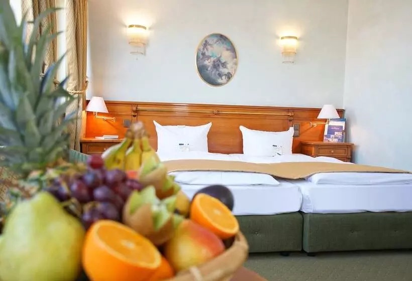 فندق Am Luisenplatz