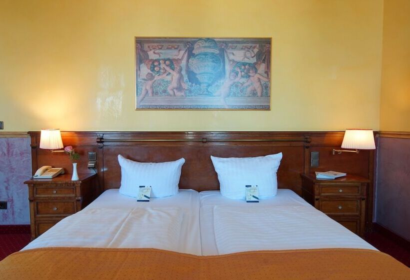 ホテル Am Luisenplatz