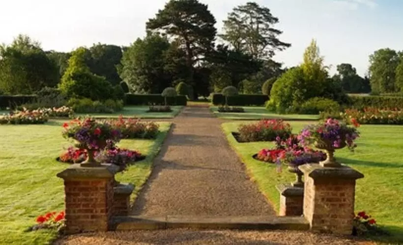 فندق Champneys Tring