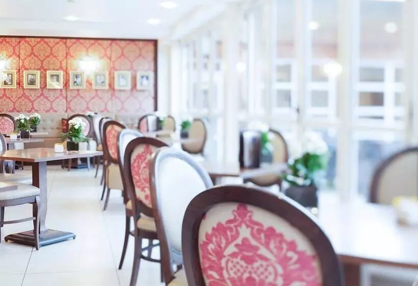 فندق Champneys Tring