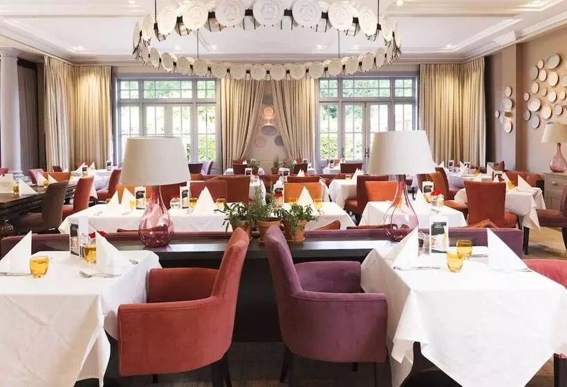 فندق Champneys Tring