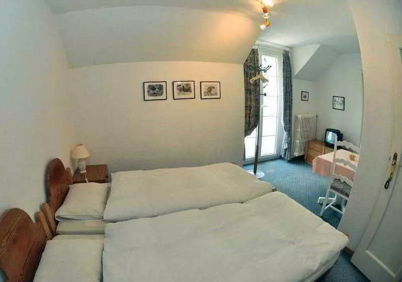 فندق Hôtel Restaurant De La Tour