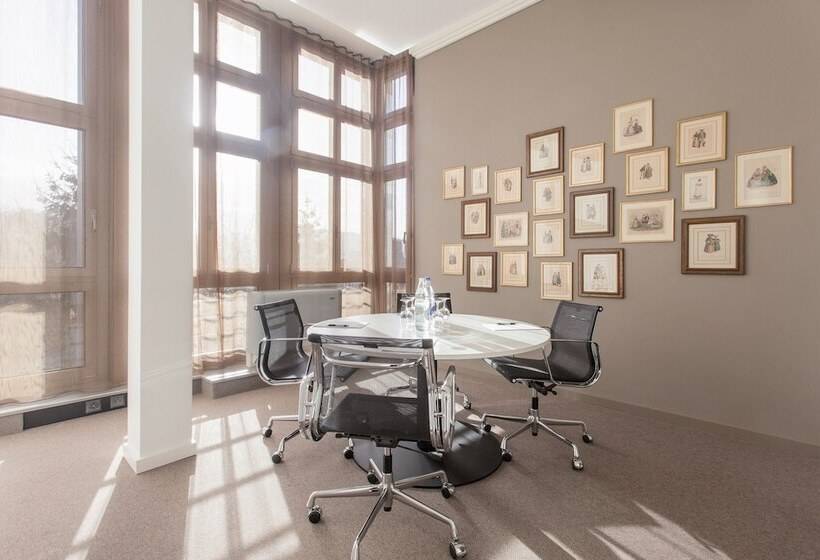 Ema House Hotel Suites