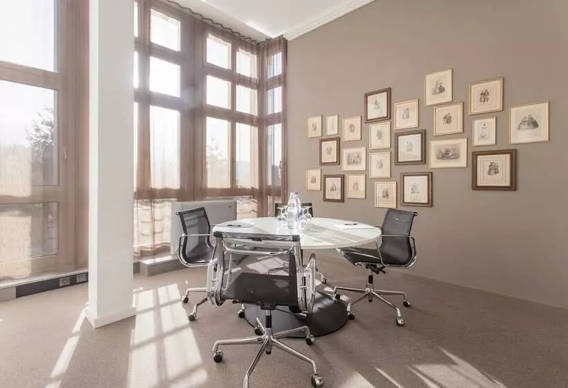 Ema House Hotel Suites