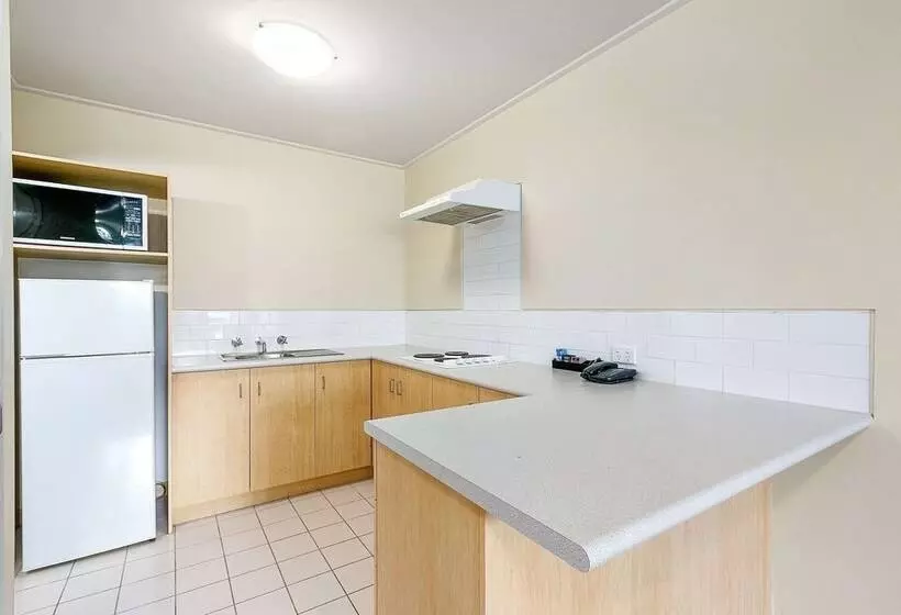 Knox International Hotel And Apartments