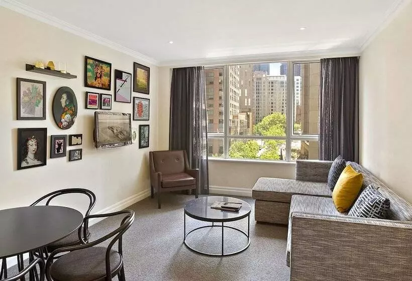 בית מלון כפרי Mantra 2 Bond Street