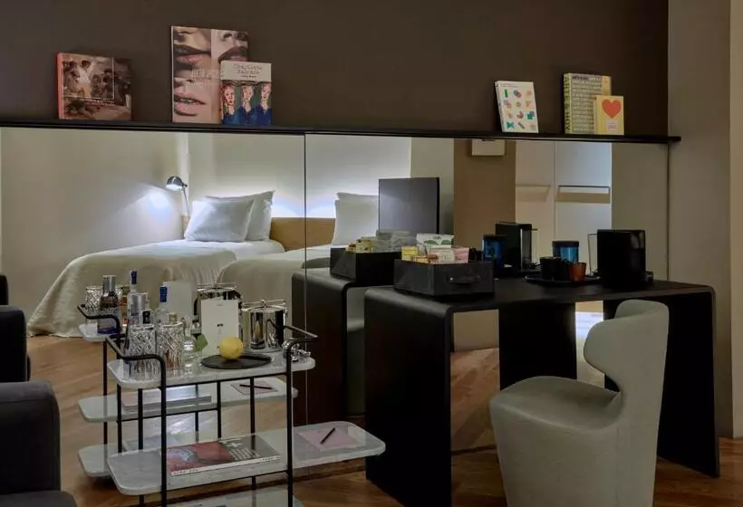 Sir Victor Hotel, Part Of Sircle Collection