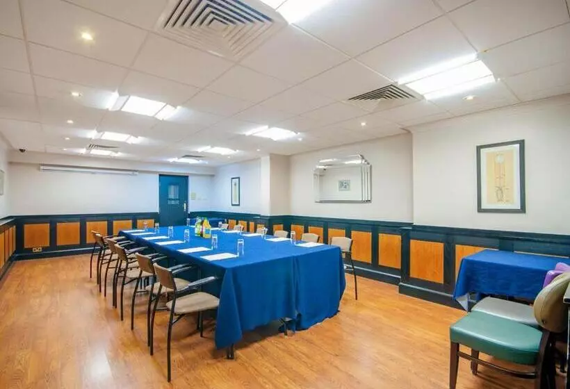 Отель Staindrop Lodge ,sheffield, Trademark Collection By Wyndham