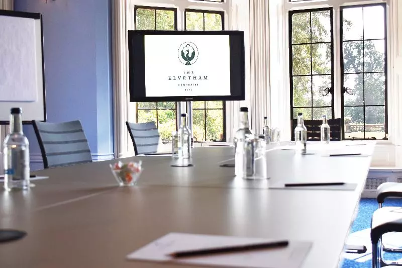 בית מלון כפרי The Elvetham