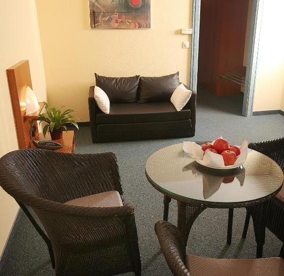 Hotel Transmar Travel