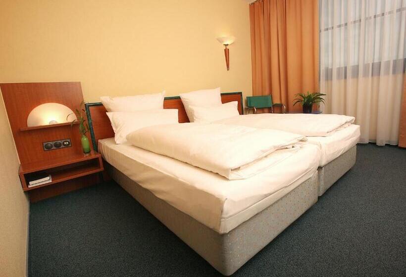 Hotel Transmar Travel