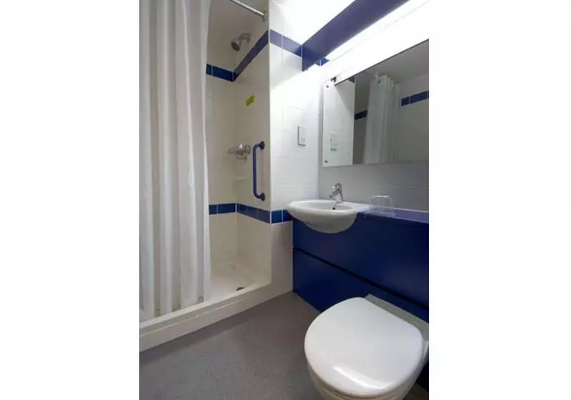 Отель Travelodge Southend On Sea