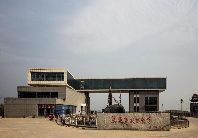 בית מלון כפרי 7days Premium Dalian Lvshun Central Square New Mart