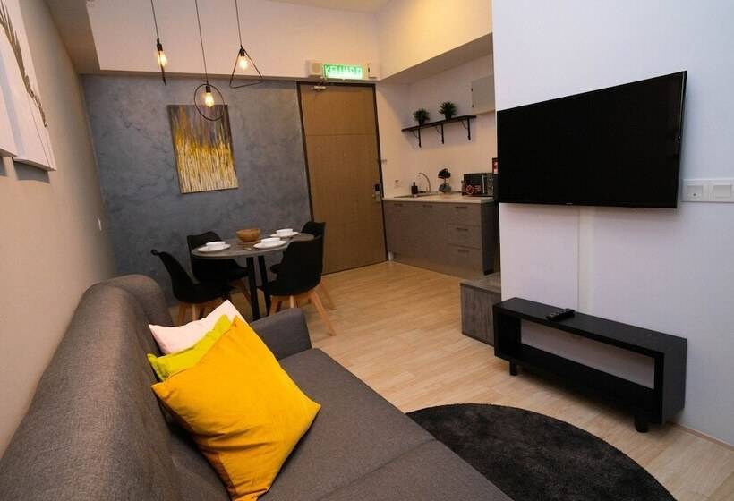 هتل Aurora Pavilion Bukit Jalil By Ody Suites