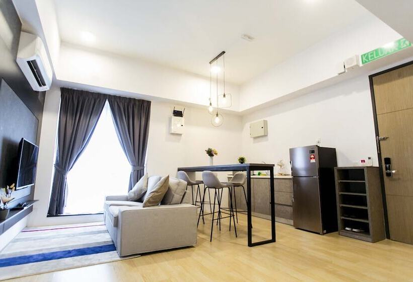هتل Aurora Pavilion Bukit Jalil By Ody Suites