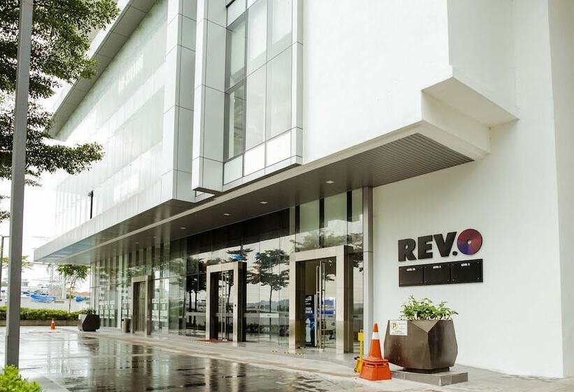 هتل Aurora Pavilion Bukit Jalil By Ody Suites