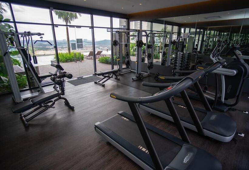 هتل Aurora Pavilion Bukit Jalil By Ody Suites