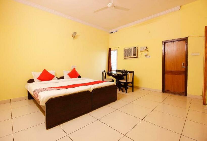 فندق Oyo 42129  Swiss Legrand