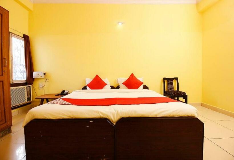 فندق Oyo 42129  Swiss Legrand