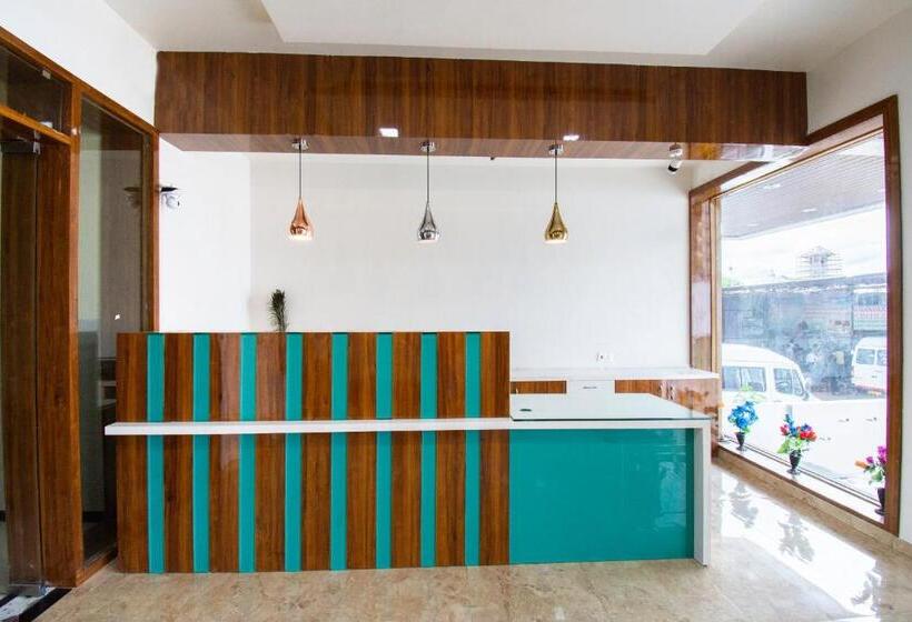 Hotel Oyo 44187 Hari Vitthala Palace