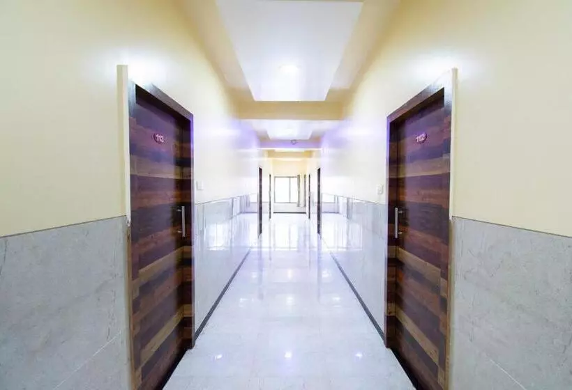 ホテル Oyo 44187  Hari Vitthala Palace