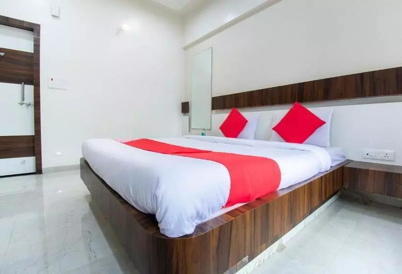 ホテル Oyo 44187  Hari Vitthala Palace