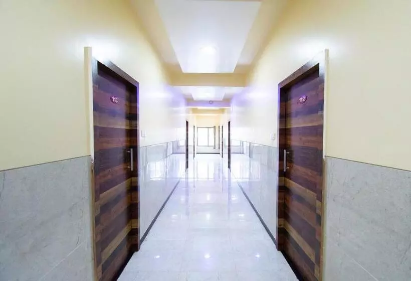 ホテル Oyo 44187  Hari Vitthala Palace