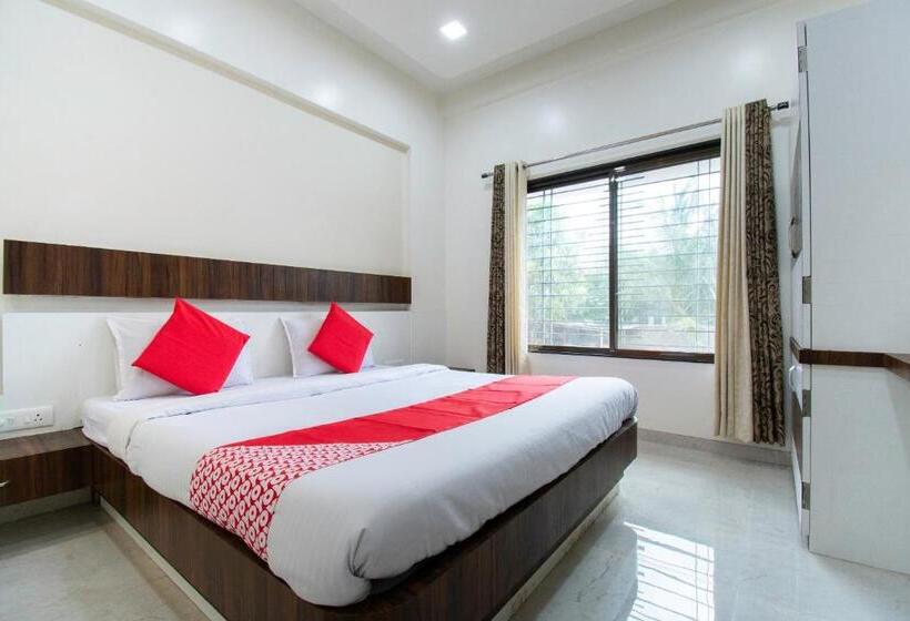 Hotel Oyo 44187 Hari Vitthala Palace