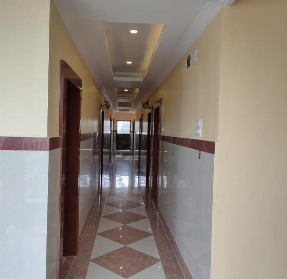 فندق Royal Sunview