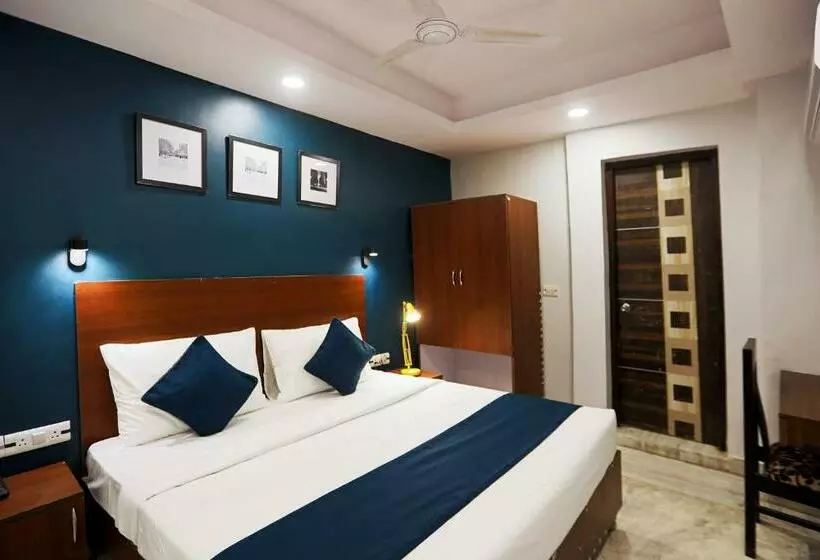 ホテル O Executive Rc Near Iskcon Temple Noida
