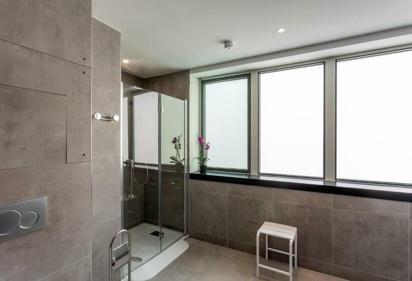 Nemea Appart Hotel Paris Levallois