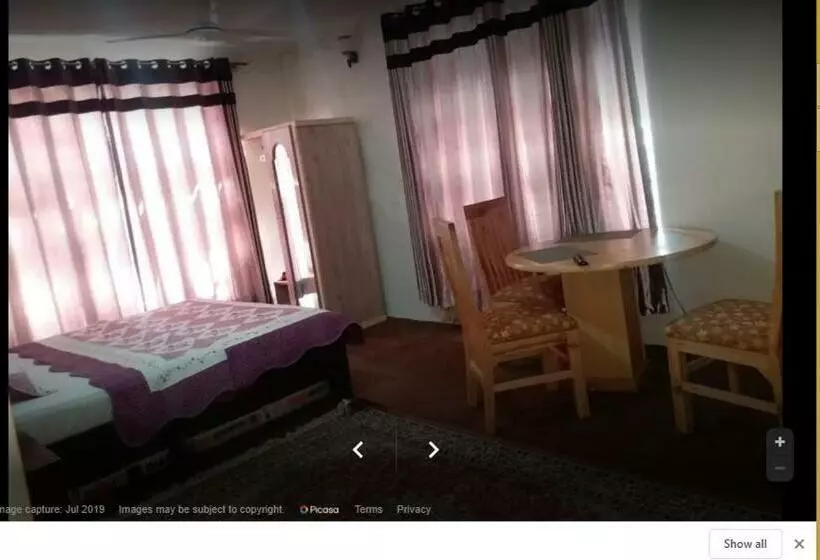 پانسیون Gilgit Deosai Executive Guest House