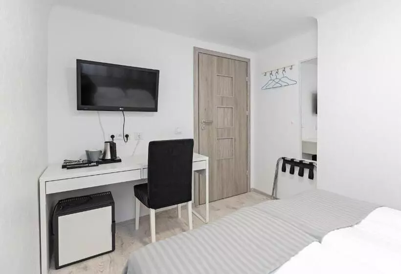 هاستل Happyinn Rooms
