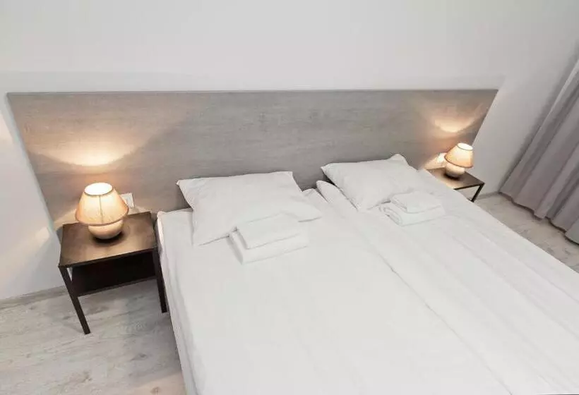هاستل Happyinn Rooms