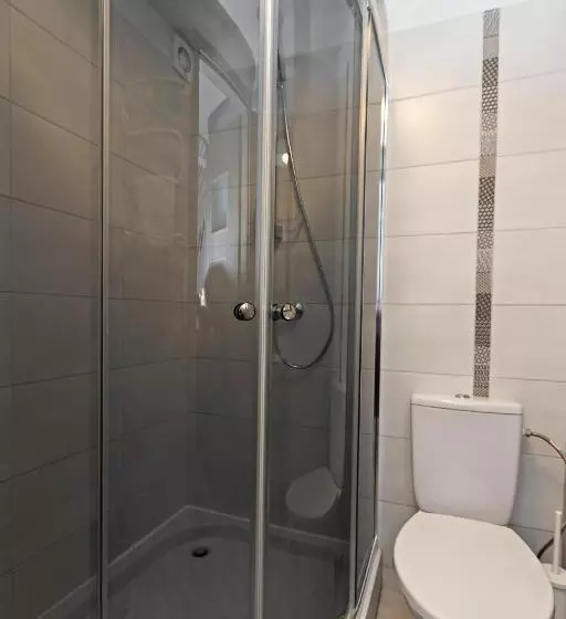 هاستل Happyinn Rooms