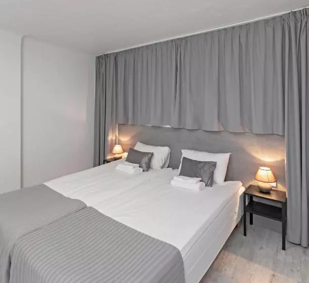 هاستل Happyinn Rooms