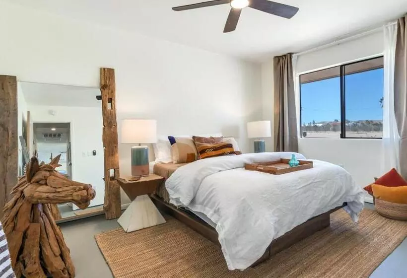 Retkeilymaja The Castle House Estate