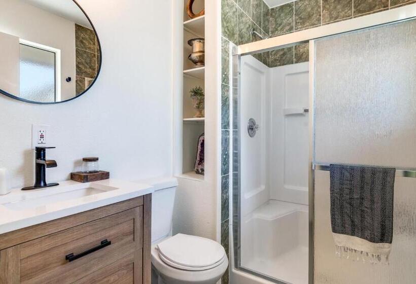 فندق صغير The Castle House Estate