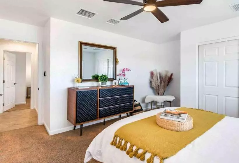 Retkeilymaja The Castle House Estate